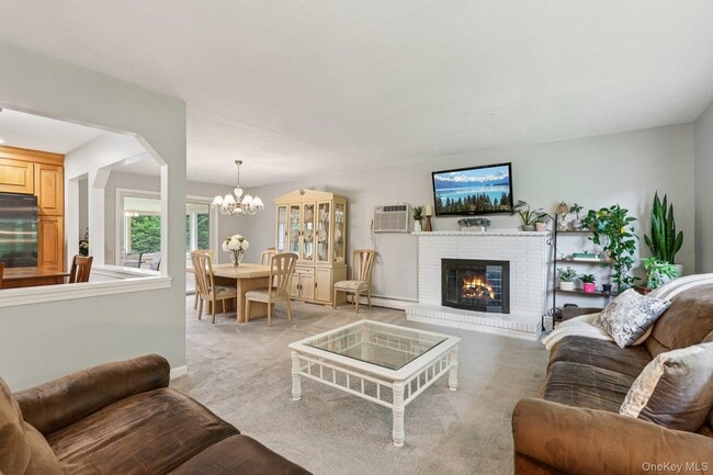 Building Photo - 118 Standish Dr