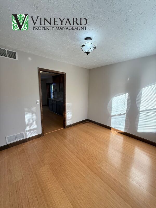 Building Photo - 1623 Rex Dr