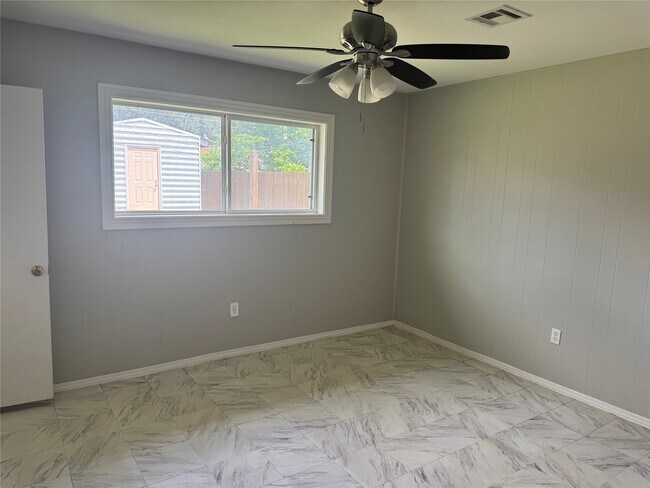 Building Photo - 14407 Alkay St