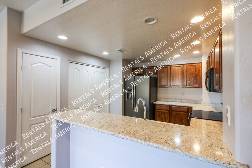Building Photo - 21320 N 56th St