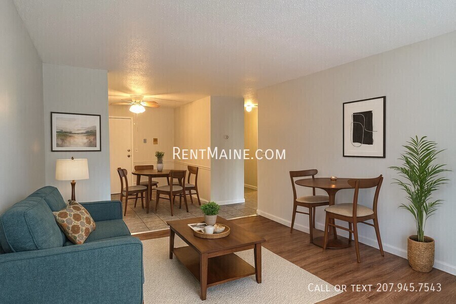 Building Photo - 10 Tall Pines Dr