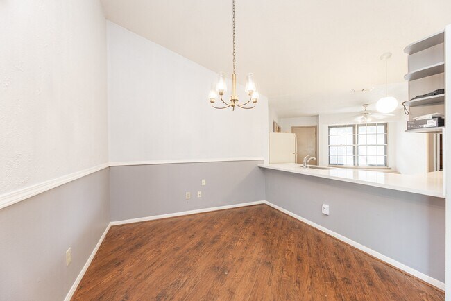 Building Photo - 6818 Brockington Dr