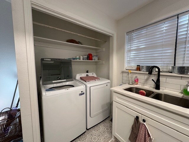 In-Unit Washer & Dryer - 2730 Silver Creek Dr