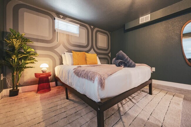 Building Photo - 12080 W 32nd Dr