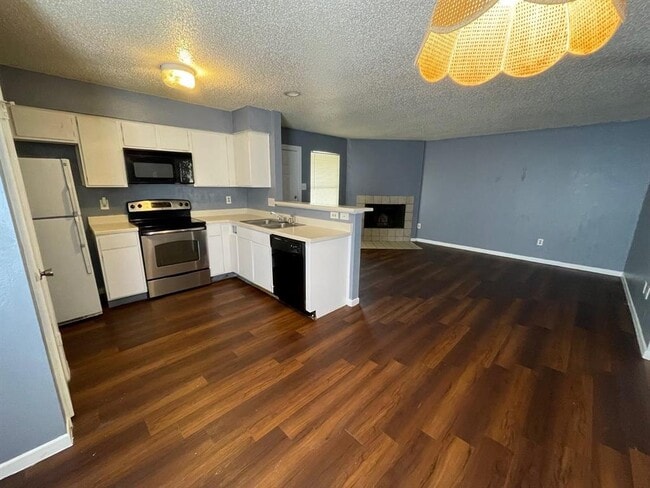 Building Photo - 1603 Onion Creek Village Dr