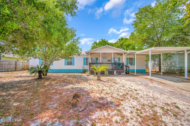 Primary Photo - 22011 Lakeview Dr