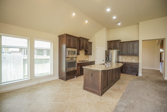 Building Photo - 1215 Watercrest Park Ln