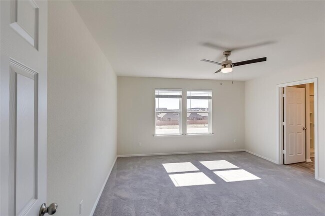 Building Photo - 254 Small Seed Dr