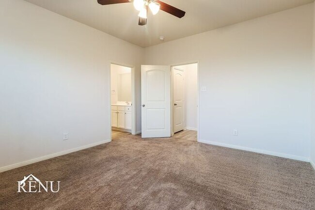 Building Photo - 25418 Cypress Bend Dr