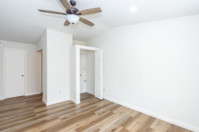 Building Photo - 2110 Wilcrest Dr