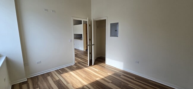 Building Photo - 1800 Jefferson St