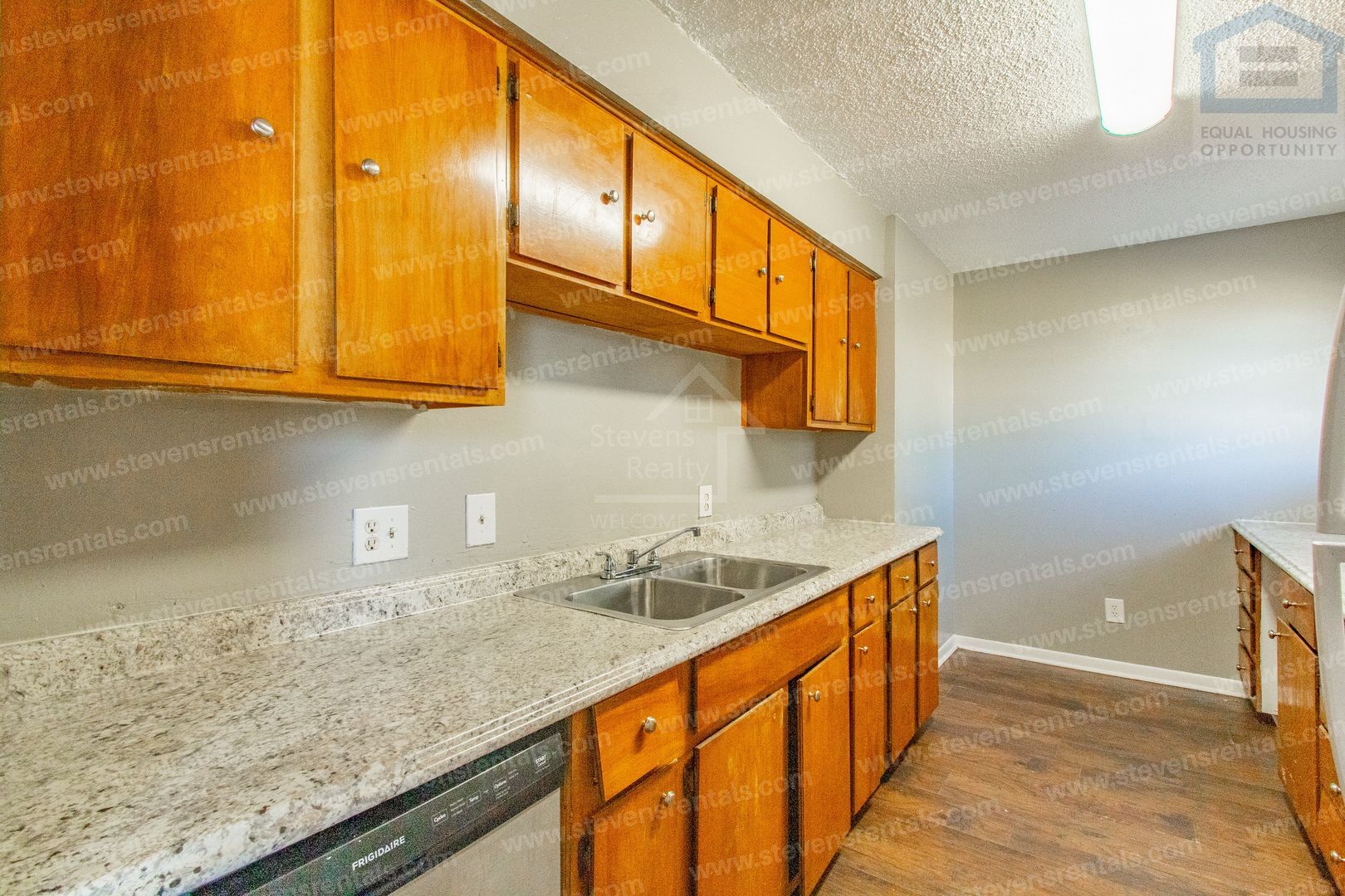 Building Photo - 707 SW 49th St