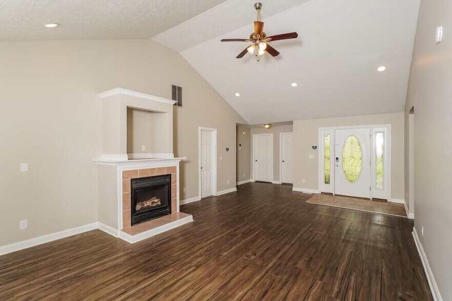 Building Photo - 112 Mojave Terrace