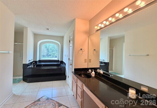 Building Photo - 118 Sunfish Dr