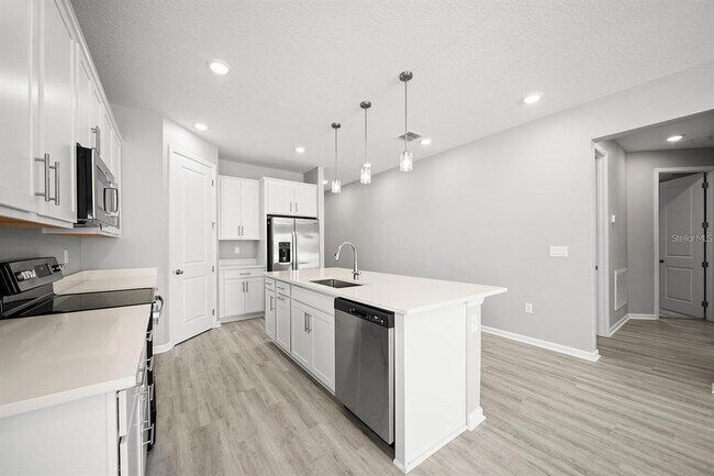 Building Photo - 3003 Fin Rd