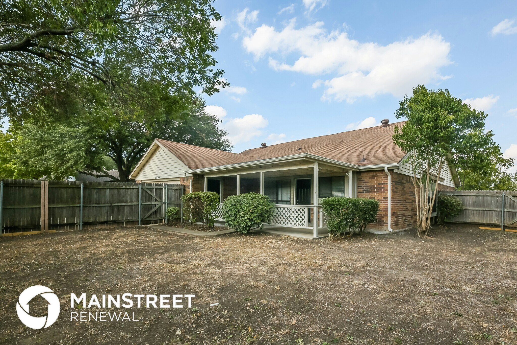 Building Photo - 1028 Eagle Dr