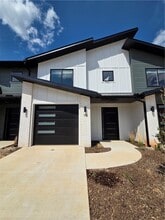 Building Photo - 1118 Emilia Ave