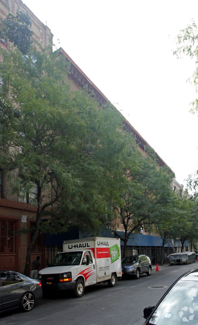 Building Photo - 932-940 Hoe Ave