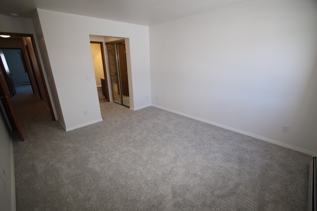 Building Photo - Newly Remodeled Two Bedroom Condo near JBER!