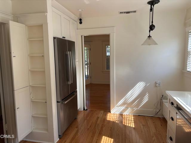 Building Photo - 3128 Mills Ave