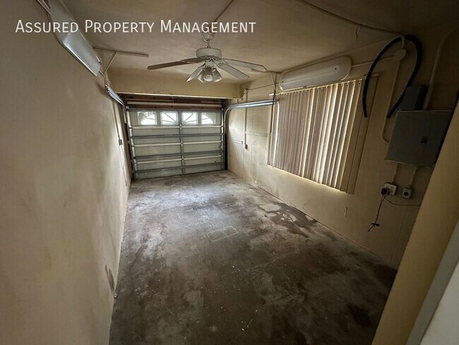 Building Photo - 220 Wilshire Dr