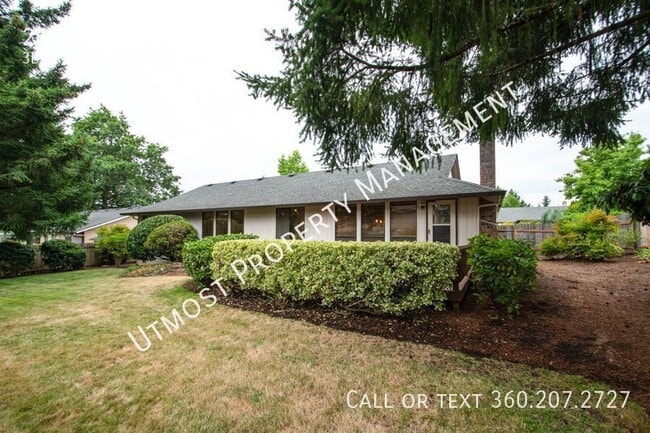 Building Photo - 2611 SE 152nd Ave