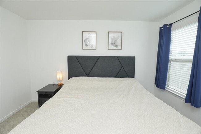 Building Photo - 14463 Cedar Ledge Ln