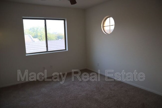 Building Photo - 35161 N Bandolier Dr