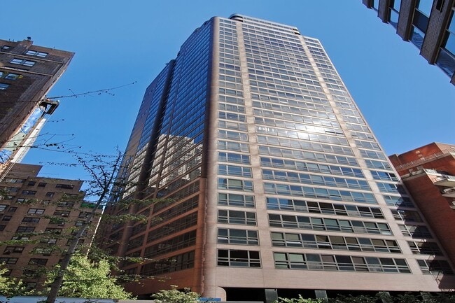 Building Photo - 415 E 54th St