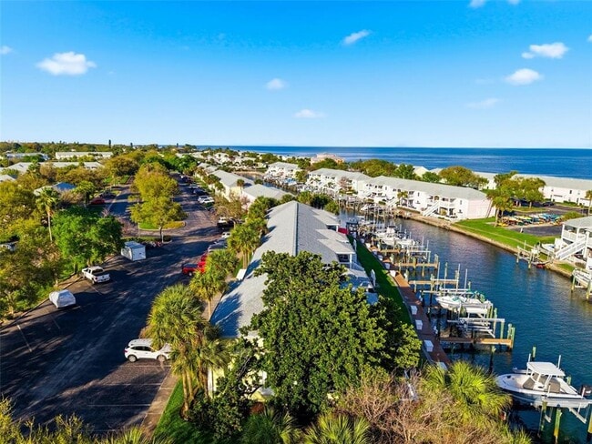 Building Photo - 5174 Beach Dr SE