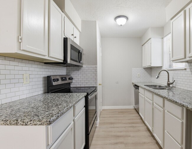 Building Photo - 4438 McCleester Dr