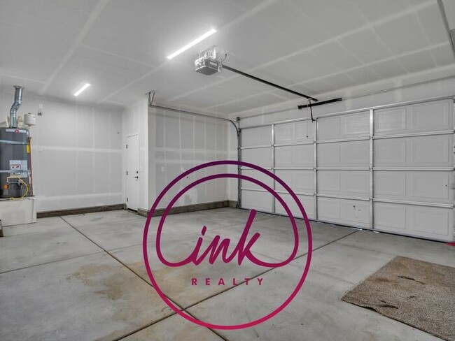 Building Photo - New Townhouses in Gardnerville For Rent