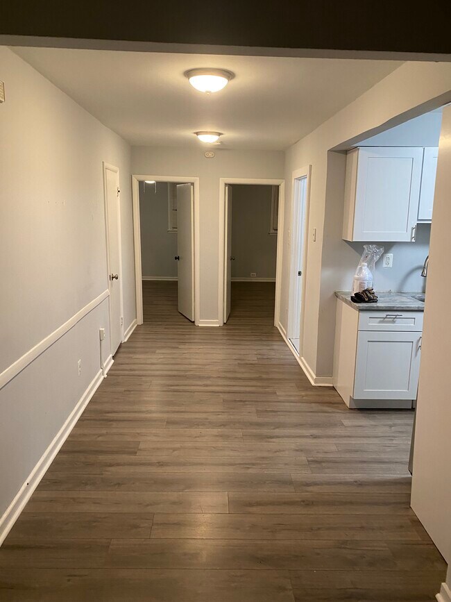 Building Photo - Princeton Ave