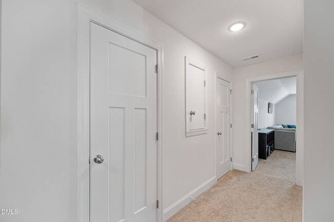 Building Photo - 26 Valleydale Dr