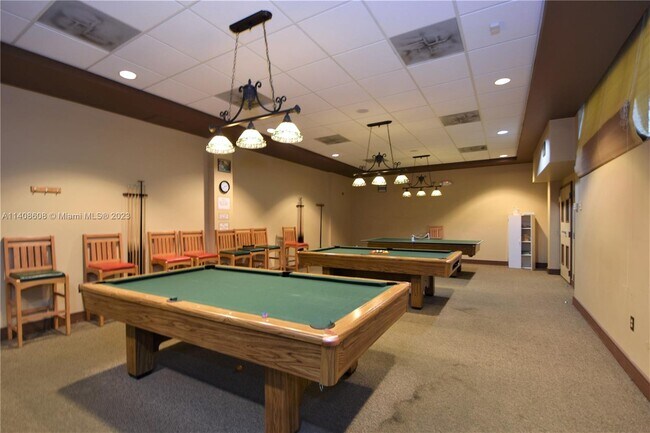 Building Photo - 7500 NW 5th Pl