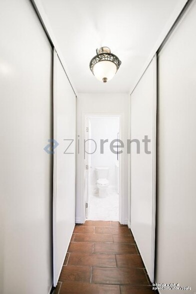 Building Photo - 14401 Plummer St