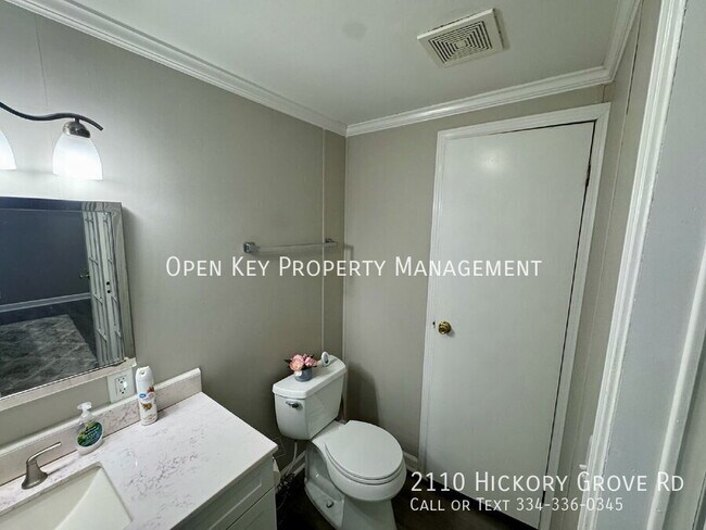 Building Photo - 2110 Hickory Grove Rd