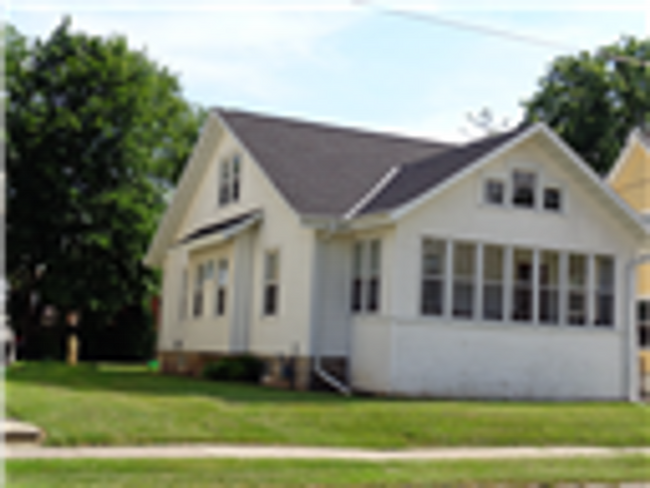 Building Photo - 801 Scott Ave