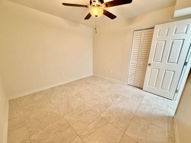 Building Photo - 1st Floor 2 bed 1 Bath Condo - MOVE IN SPECIAL -Apply now & Get Your Application Fee Credited at ...
