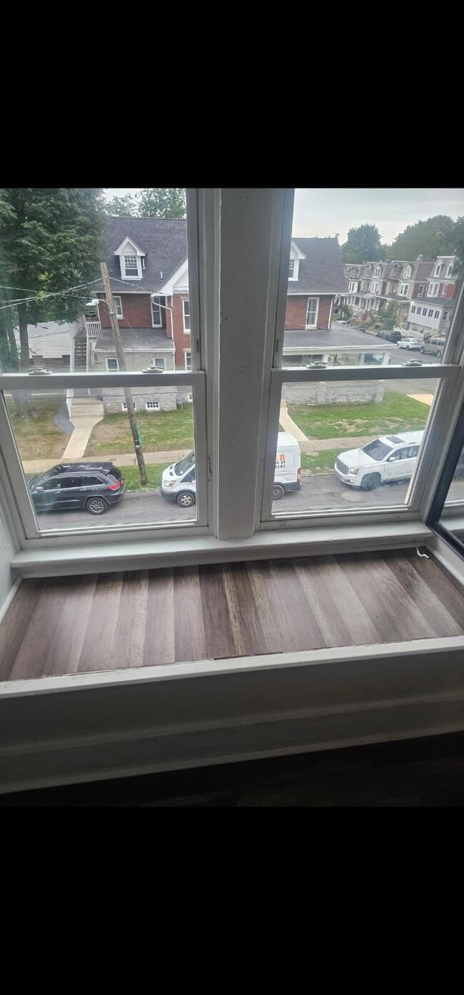 Building Photo - 45 N 19th St