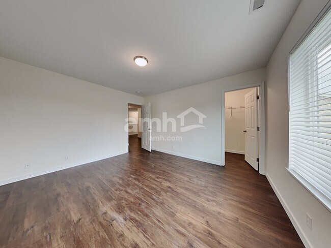 Building Photo - 17924 97th Ln E