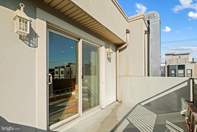 Building Photo - 1403 S 20th St