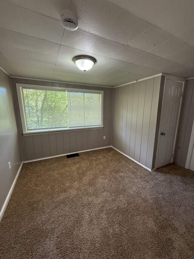 Building Photo - 217 Killough Dr