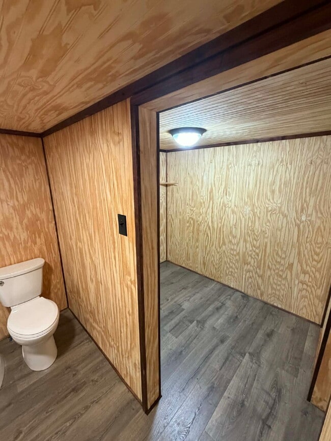 Building Photo - Charming 1-Bedroom Home with Modern Amenities in Longview, TX! - Available in May