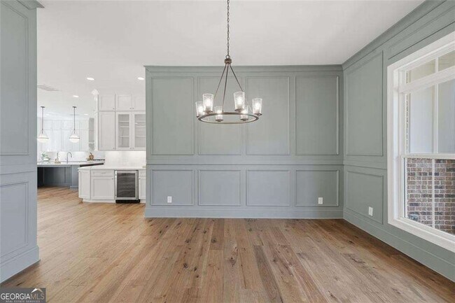 Building Photo - 401 Oakleigh Ave