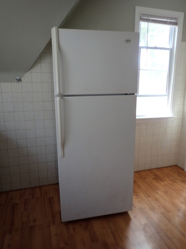 Building Photo - 929 E Clarke St