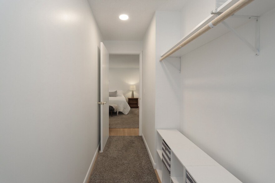 Building Photo - 159 Redfern Dr