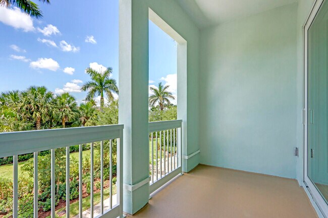 Building Photo - 12556 Gross Pointe Dr