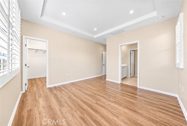 Building Photo - 134 Canvas
