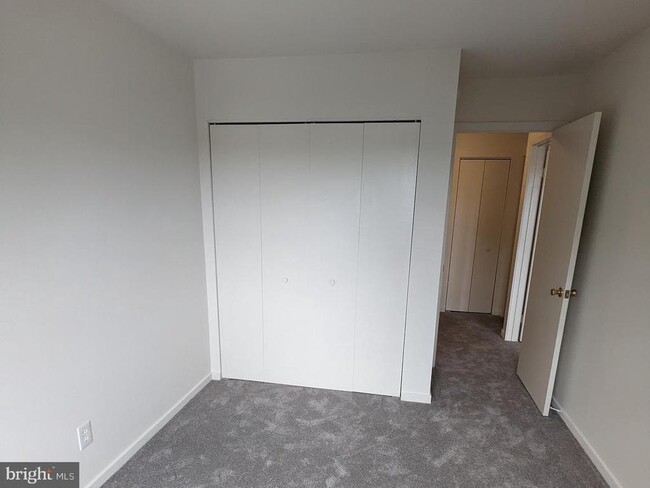 Building Photo - 5408 Lister Ct